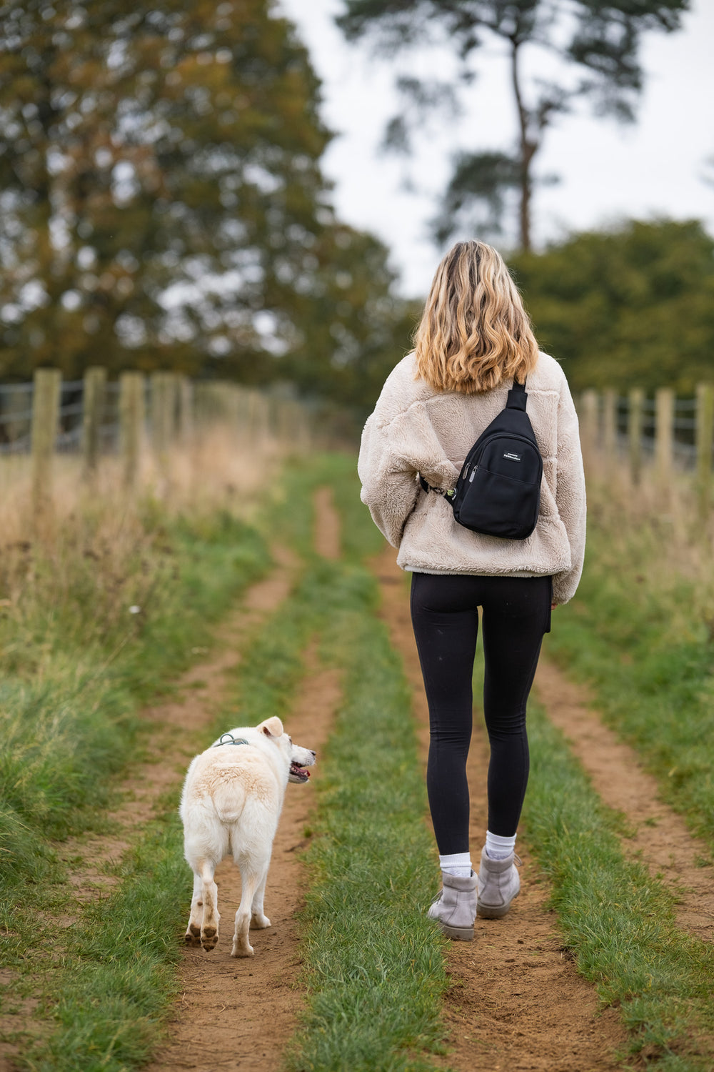 Sling Backpack - Walkies Ready® Black