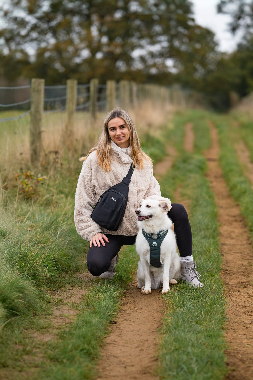 Sling Backpack - Walkies Ready® Black