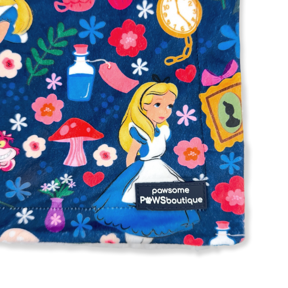 Disney© Dog Blanket - Alice In Wonderland